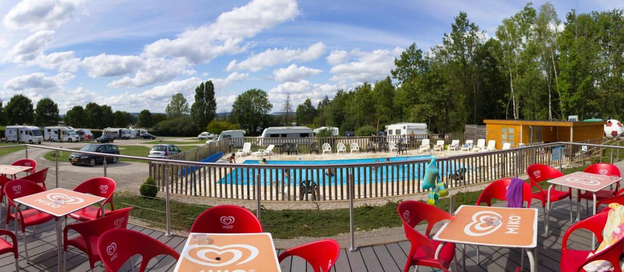 Camping Porte Des Vosges Бюльньєвіль Екстер'єр фото